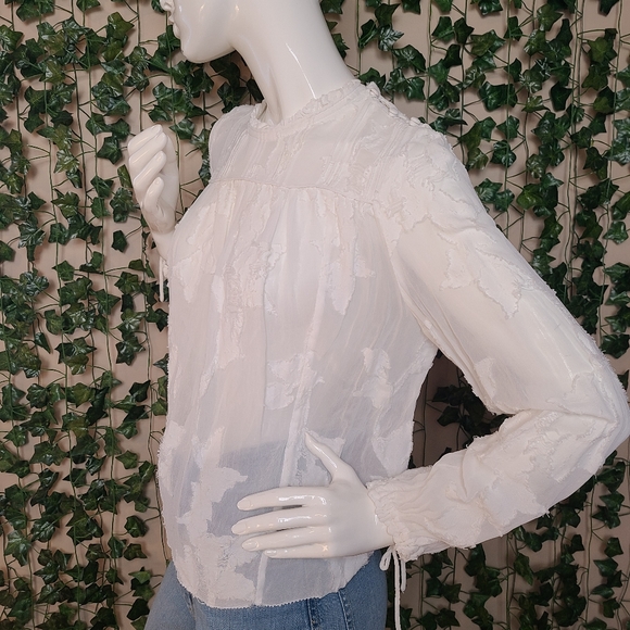 Aritzia Wilfred Women's White Semi-sheer Lourdes Blouse size S - Picture 3 of 16